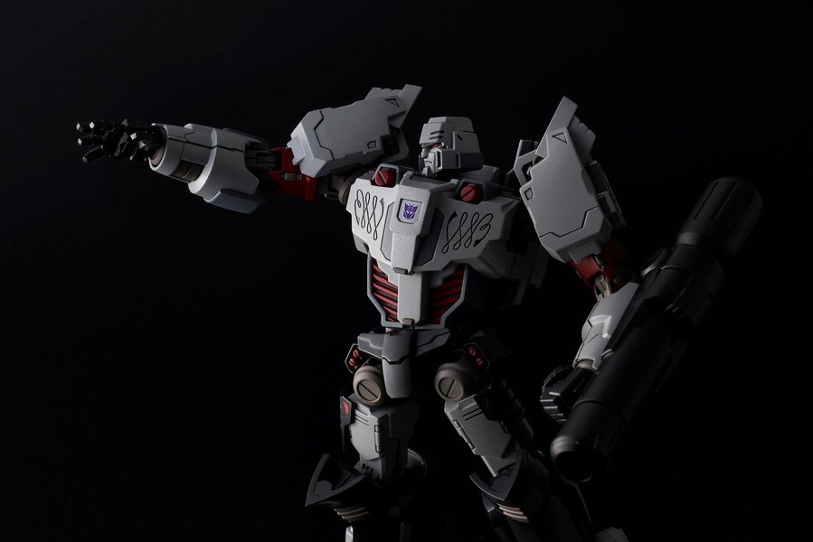 Furai Model Megatron IDW Decepticon Version Images Details  (7 of 15)